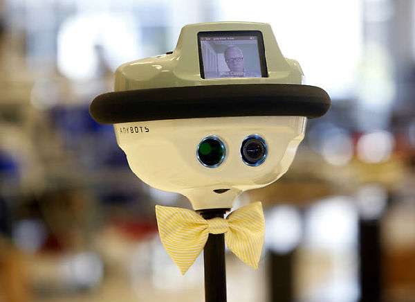 p.php.jpg ,媒体人,神游太虚不是梦:记者远程参观机器人工厂