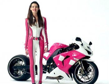 ,Google,Apple,趋势网盘点：10个理由证明三星Galaxy S4比iPhone 5更优秀