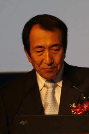 ,Apple,DoCoMo社长：如果条件允许，就引进iPhone