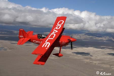 ,互联网,甲骨文宣布提前向股东派发8亿美元特别股息