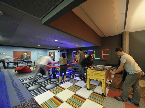 ,Google,媒体人,[狂图！] 谷歌全球办公环境秀：惊艳的苏黎世站