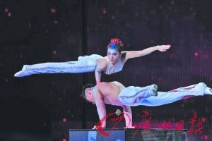 001de055428f128283e701.jpg ,网民,奇虎,媒体人,央视春晚遭网友吐槽网络涌现“神评论”提神(组图)