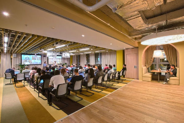 ,Google,[狂图！] 谷歌全球办公环境秀：莫斯科站