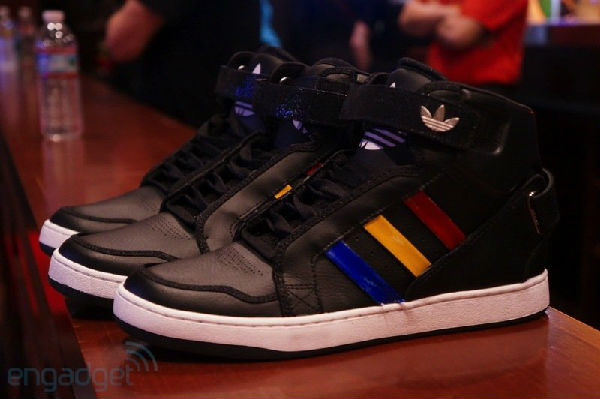 ,Google,谷歌SXSW大会推出智能鞋概念产品