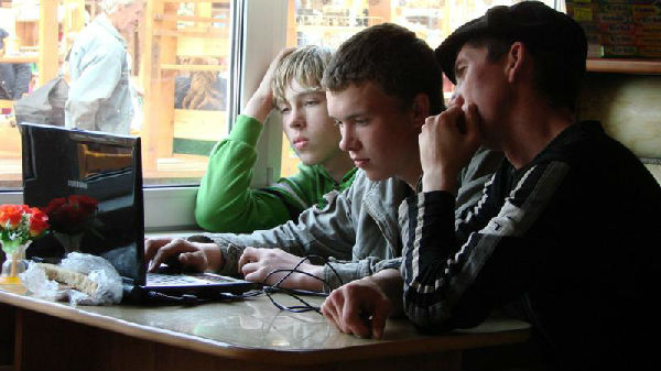 Kids_computers.jpg ,互联网,为何编程是21世纪最重要的技能之一