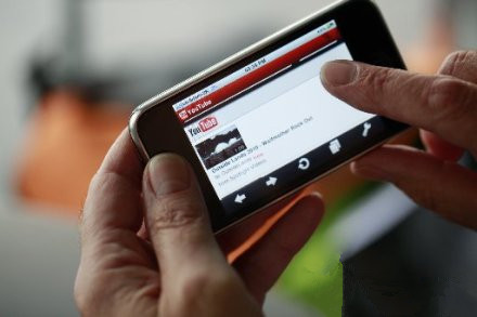 ,Apple,Google,操作系统,苹果将停止预装YouTube应用