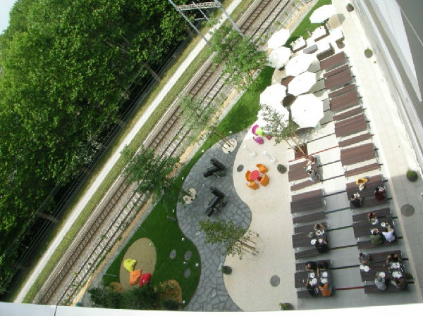 ,Google,媒体人,[狂图！] 谷歌全球办公环境秀：惊艳的苏黎世站