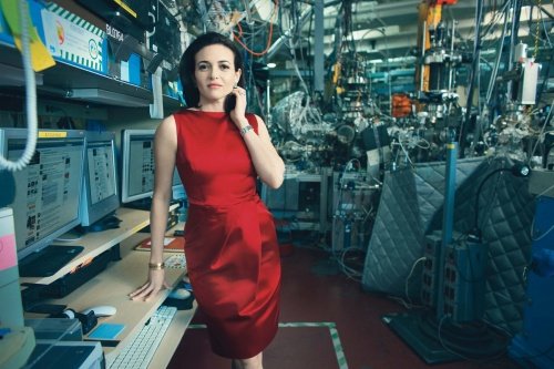 ,Facebook,投资人,粉丝,移动广告,Facebook股价掉半徘徊于20美元 COO谢莉尔·桑德伯格推新企业服务欲扩营收源