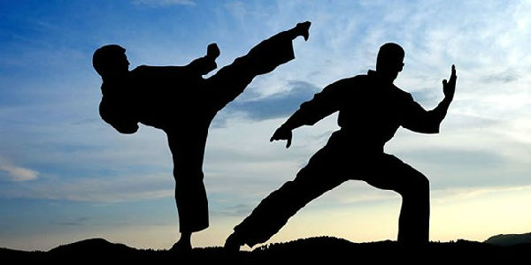 ,小米,阿里巴巴,移动互联网,腾讯,百度,盛大,谁是大佬：互联网江湖三大梯队重排座次 移动互联网冲击旧格局