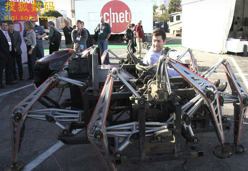 ,平板电脑,3D打印,人人,Google,CES2013酷品盘点：机械蜘蛛 虚拟雕刻 3D打印