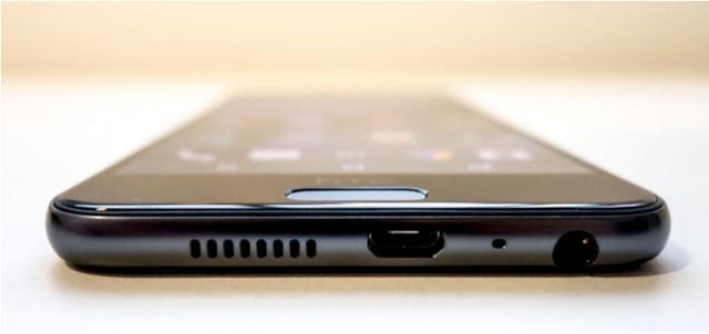 126725749.jpg ,小米,苹果,iPhone,HTC公然抄袭iPhone,HTC高管称是iPhone抄袭我们