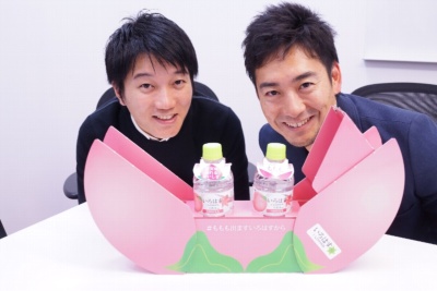 1.jpg ,Twitter,日本可口可乐公司利用Twitter的新功能进行商品的促销