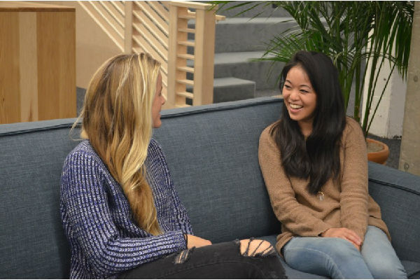 weave-candid-930x620.jpg ,交友软件Weave:当社交应用遇上人工智能