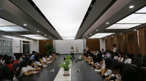 ,一个小姑娘新微商创业2年成为千万富豪