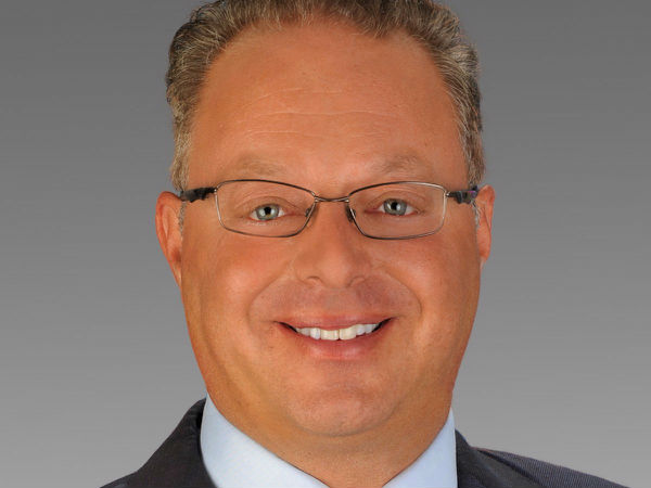 ,微软,微软软件收费态度强硬引起公怨