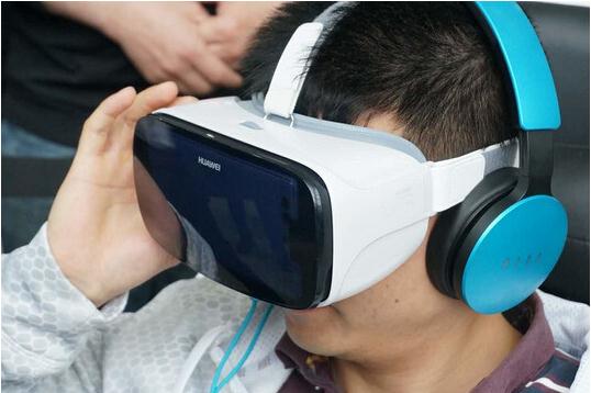 ,首款华为VR有啥看点？
