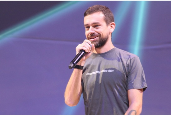 火狐截图_2016-04-27T05-01-27.389Z.jpg ,Facebook,Twitter,Twitter CEO强调直播已“活”了十年