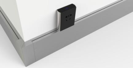 踢脚线和移动插座