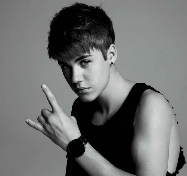 ,社交网络,男友力MAX维护女友    贾斯汀-比伯弃Ins账号