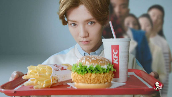 ,马云,君子报仇十年不晚 ！  马云买下肯德基