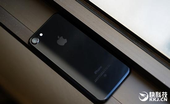 ,苹果,iPhone,iphone7销量超预期   黄牛炒高价一机难求