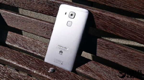 ,华为重磅新机nova今日首发 10月14日20：58开卖