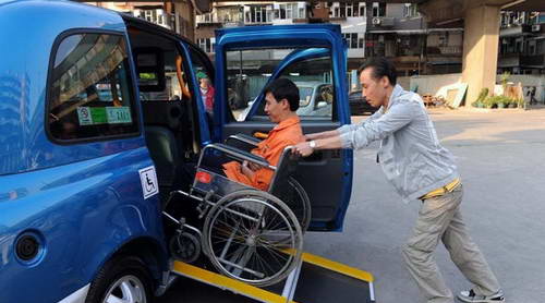 ,无障碍网约车的出现：乘坐轮椅人士的福音