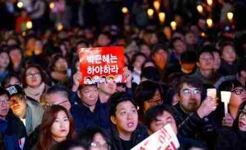 153418aktzfsvqv1vbeoai.jpg ,嫁给国家的女人--朴槿惠 闺蜜门的导 火索竟是一只狗