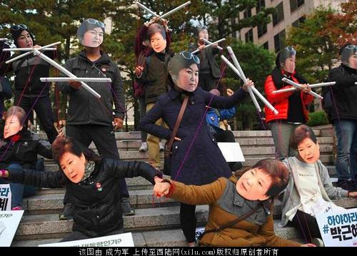 06ae5f98cf906c3215288e27d94b6f62.jpg ,嫁给国家的女人--朴槿惠 闺蜜门的导 火索竟是一只狗