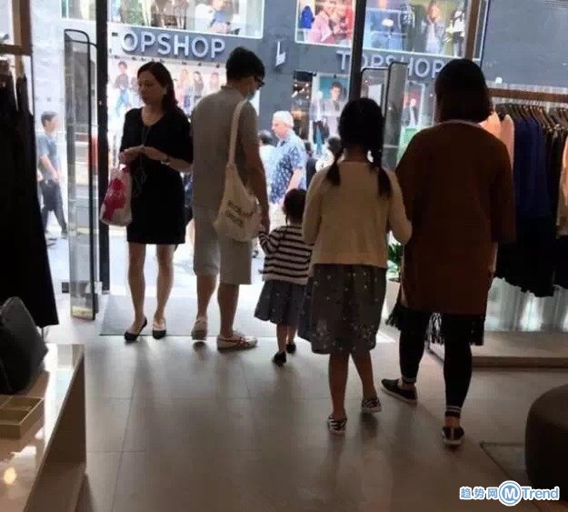 今日热点：网友香港偶遇黄磊 富二代谋杀前男友并拒捕