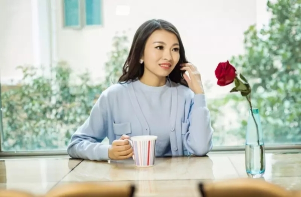 ,励志90后美女蜕变亿万总裁之路