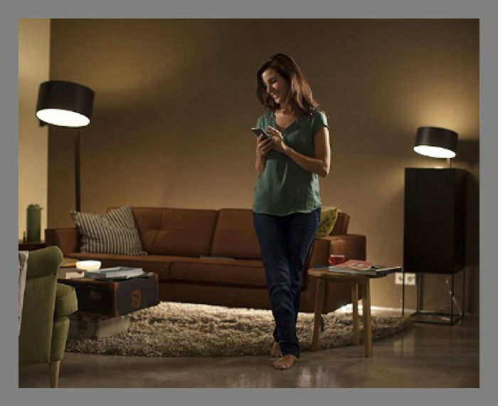 你可以通过手机、开关或者Echo控制飞利浦电灯