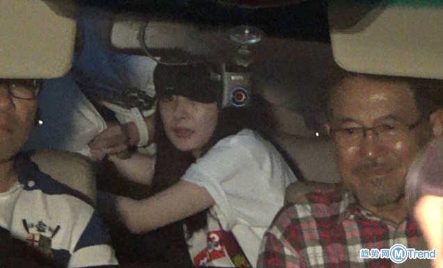 今日热点：杨幂公公同车出行 把女儿借出去当贼