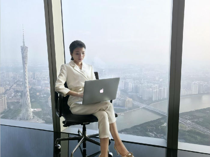 ,移动互联网, 专访企业家 雷小兰：移动社交电商亿万企业的微跃 未来走向