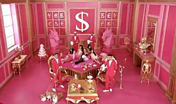 ,蔡依林歌词低俗被禁止商演：这是一场Play吗？