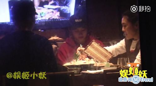 今日热点：软妹子夺格斗金牌 关晓彤苏芒约火锅