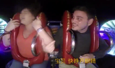 ,创新社会：大学宿舍改造科幻风，柔性显示屏量产化