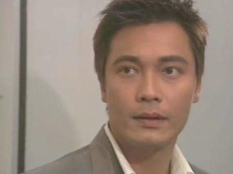 ,明星：罗嘉良炮轰TVB表心寒 张馨予训狗惨被咬获点赞