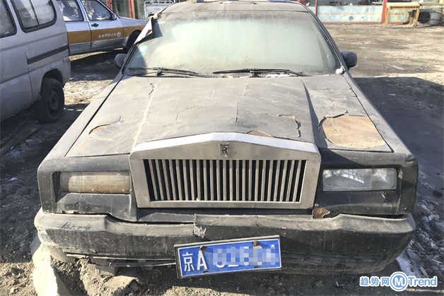 今日热点：小伙相亲因鞋被拒 劳斯莱斯被弃街头