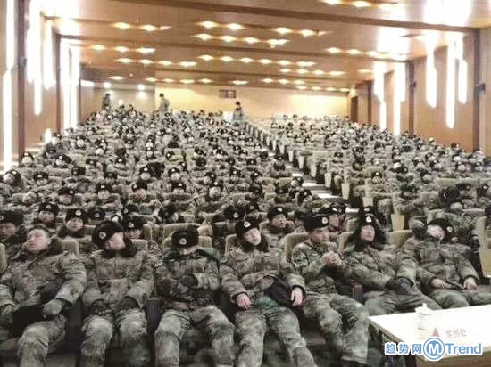 今日热点：月全食将现身天宇 子弟兵心疼照刷屏