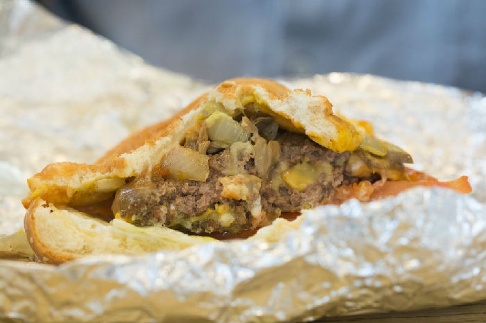 汉堡20.jpg ,In-N-Out与Five Guys大战,结果出乎意料