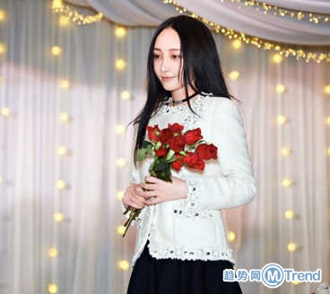 今日热点：姚笛被成功求婚 乔布斯求职信拍卖