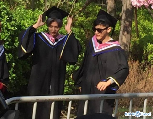 今日热点：赵薇禁入证券市场 李晨被学士帽砸伤