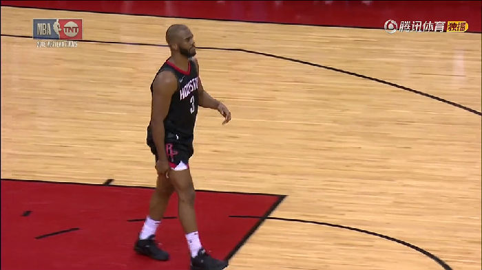 S80525-12115849.jpg ,“火勇大战”火箭险胜拿下赛点