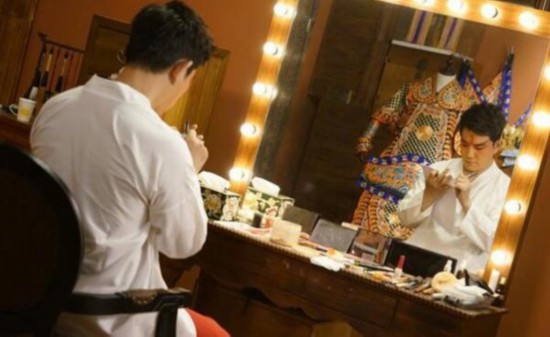 5059314719319452475.jpg ,任贤齐就舞台京剧表演失误发微博致歉