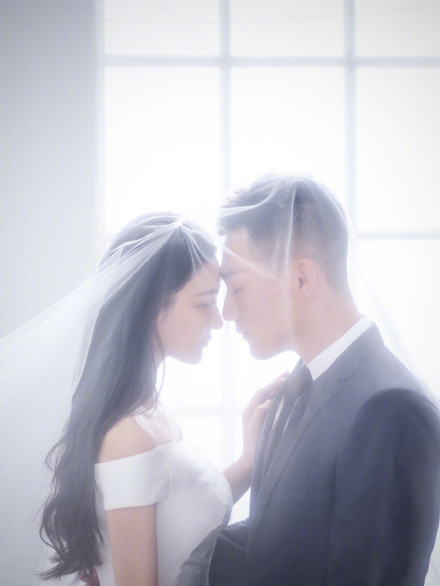 ,张馨予军婚嫁给军三代何捷 不能再乱黑了