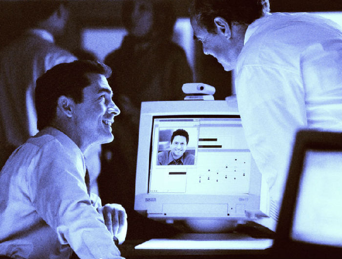 GettyImages-EC2853-001-800x607.jpg ,谷歌,研究人员通过网络摄像头麦克风找到了监视远程屏幕的方法