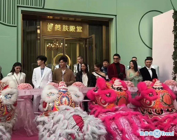 今日热点：范冰冰美容院开业 汪诗诗炮轰老外