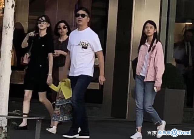 今日热点:章泽天辟谣成绩差 梁静茹承认离婚