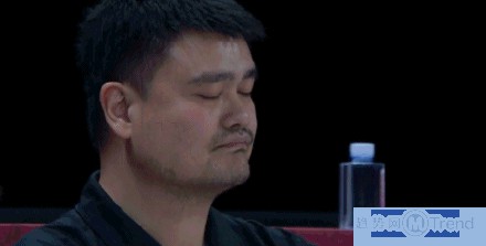 银河娱乐网址:姚明一个字回应 周琦五犯离场